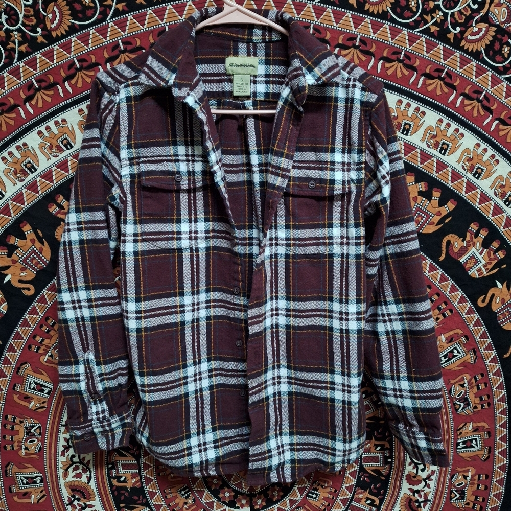 Like-New St John's Bay Size Small Burgundy Medium Weight Flannel